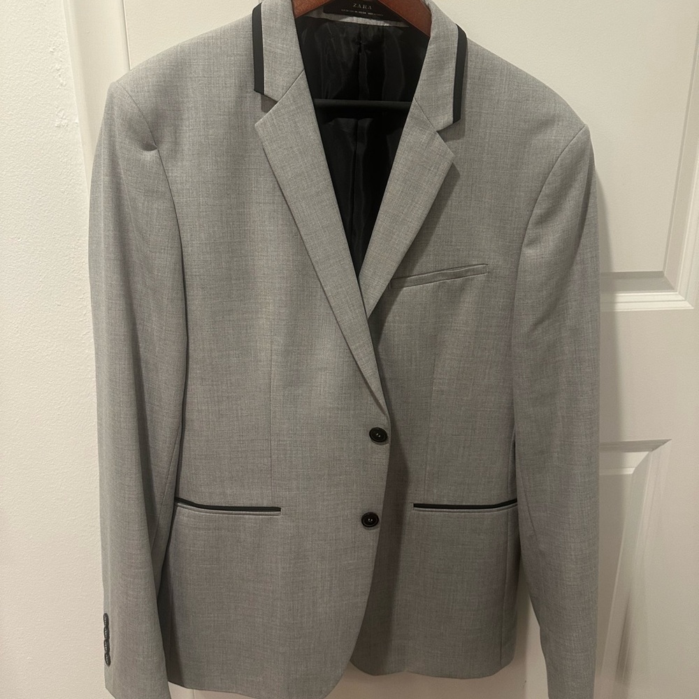 Men's Gray Blazer